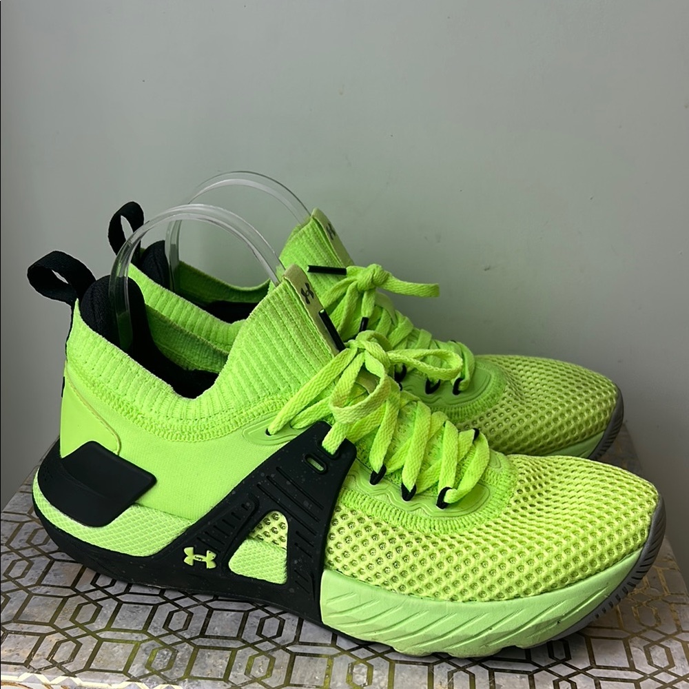 Under Armour Project Rock 4 Lime Green HOVR Sneakers Women's size 9 3023696-303
